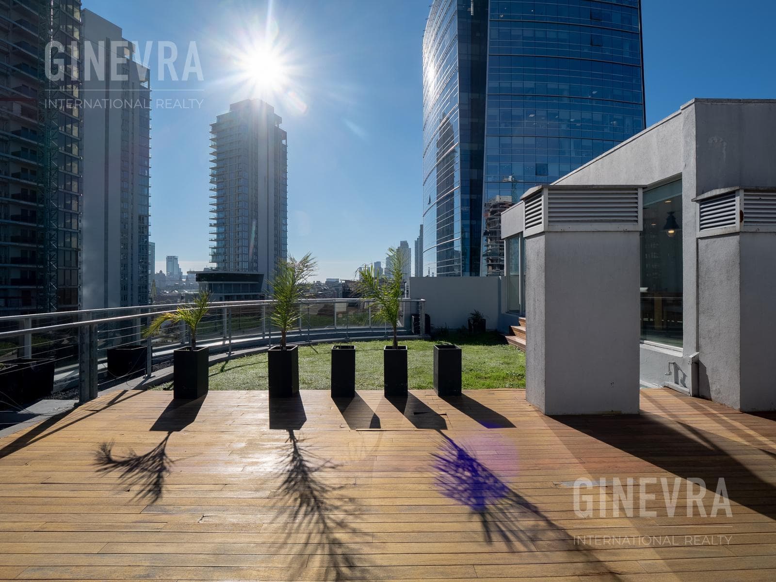 Penthouse for Sale - Harbour House Building