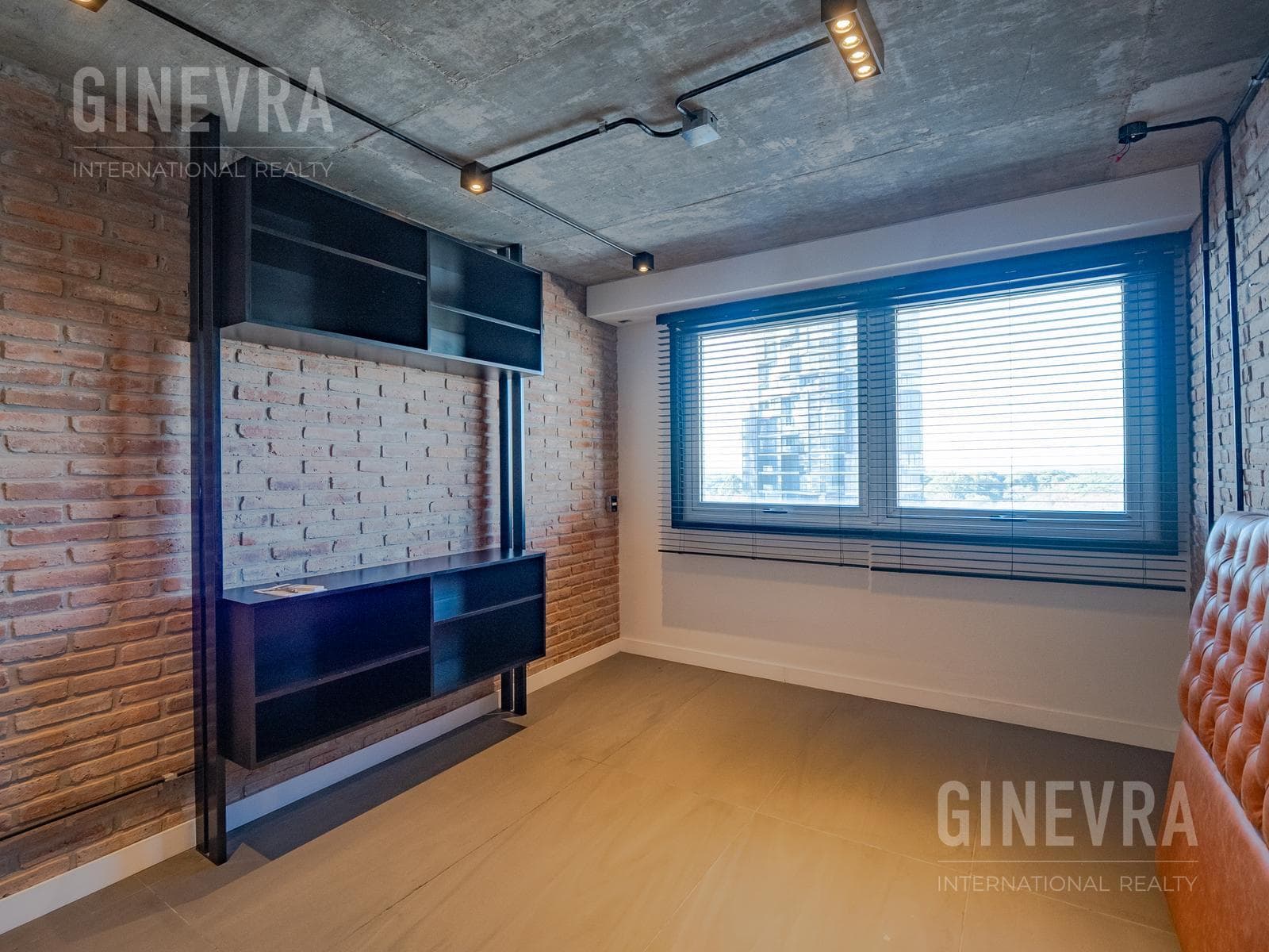 Penthouse for Sale - Harbour House Building