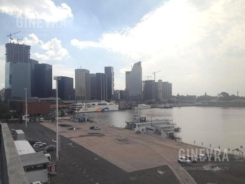 Office for Rent in Puerto Madero - 220 m2 - Malecón Dique 4 - 2 parking spaces