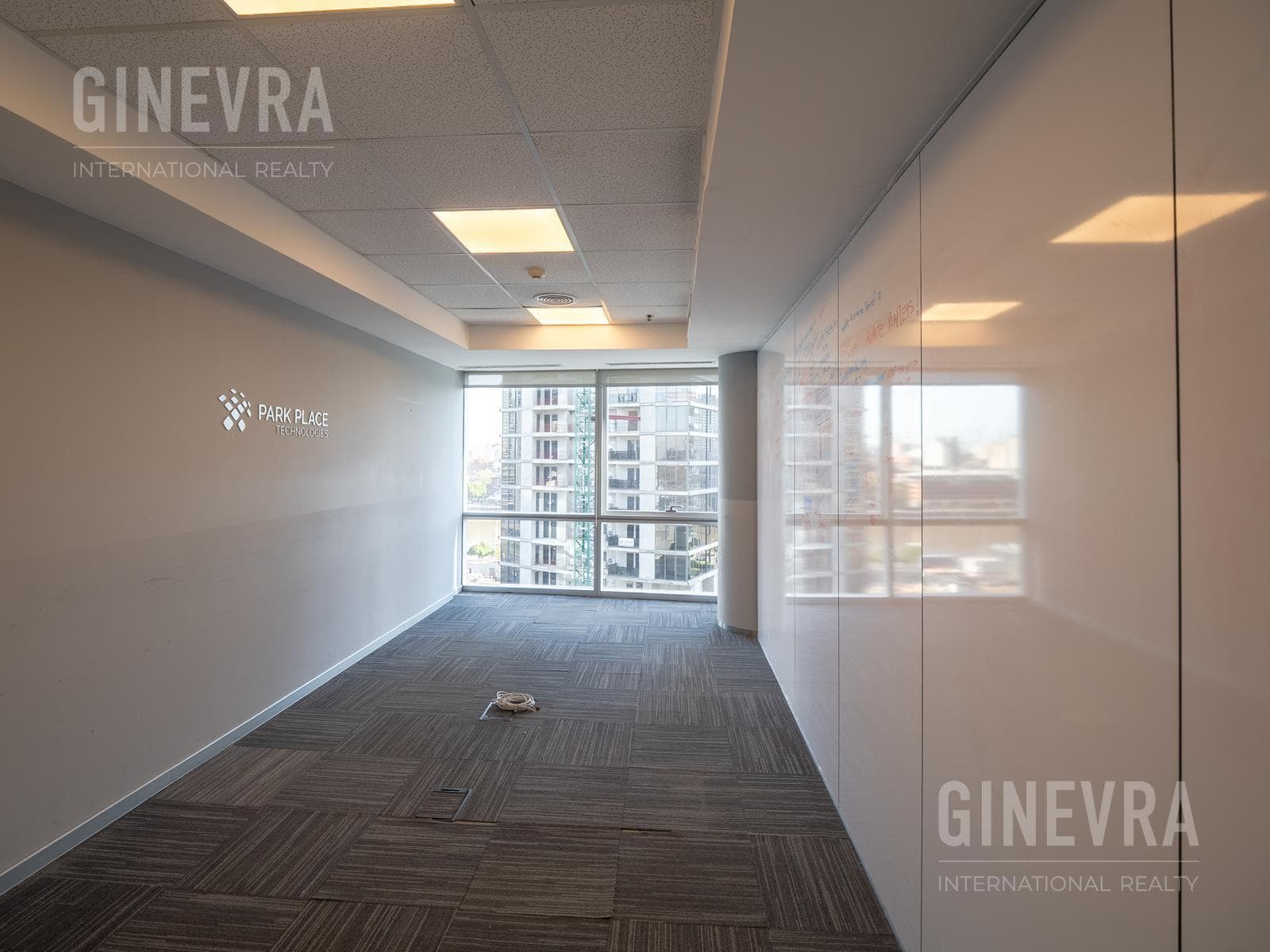 AAA Office for Rent - World Trade Center I