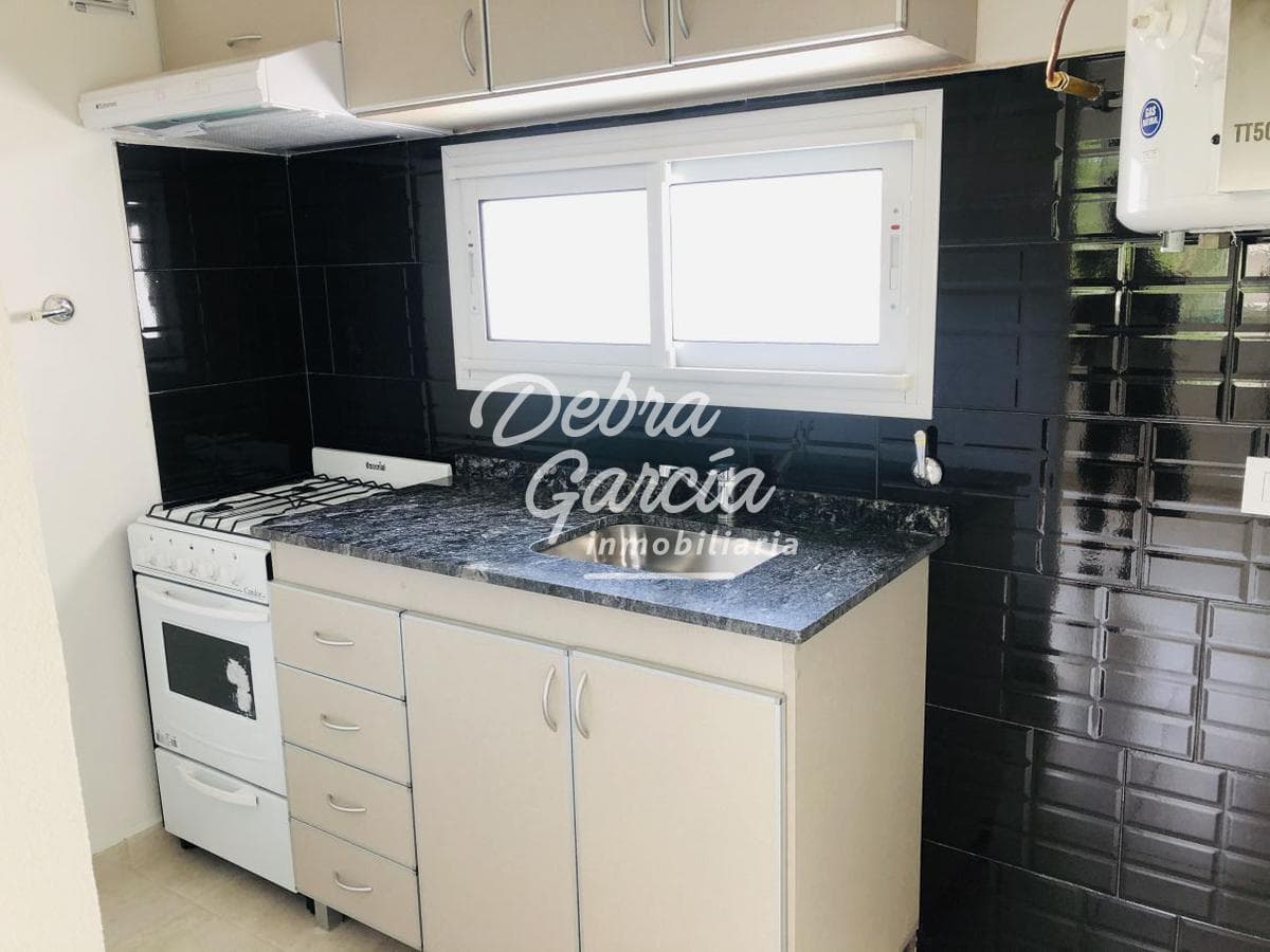 3-ROOM APARTMENT FOR SALE WITH GARAGE AND FINANCING AVAILABLE