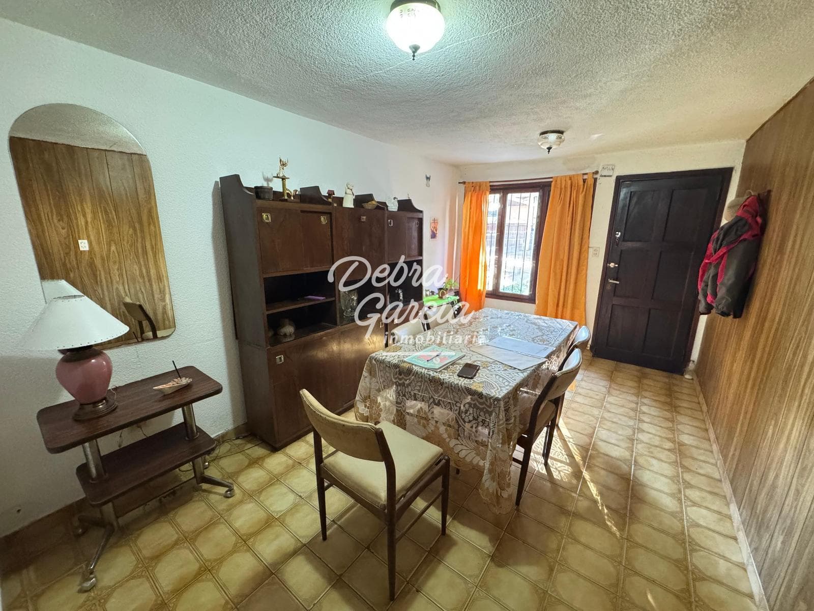 SAN BERNARDO DUPLEX FOR SALE ON THE MAIN STREET WITH PARKING SPACE