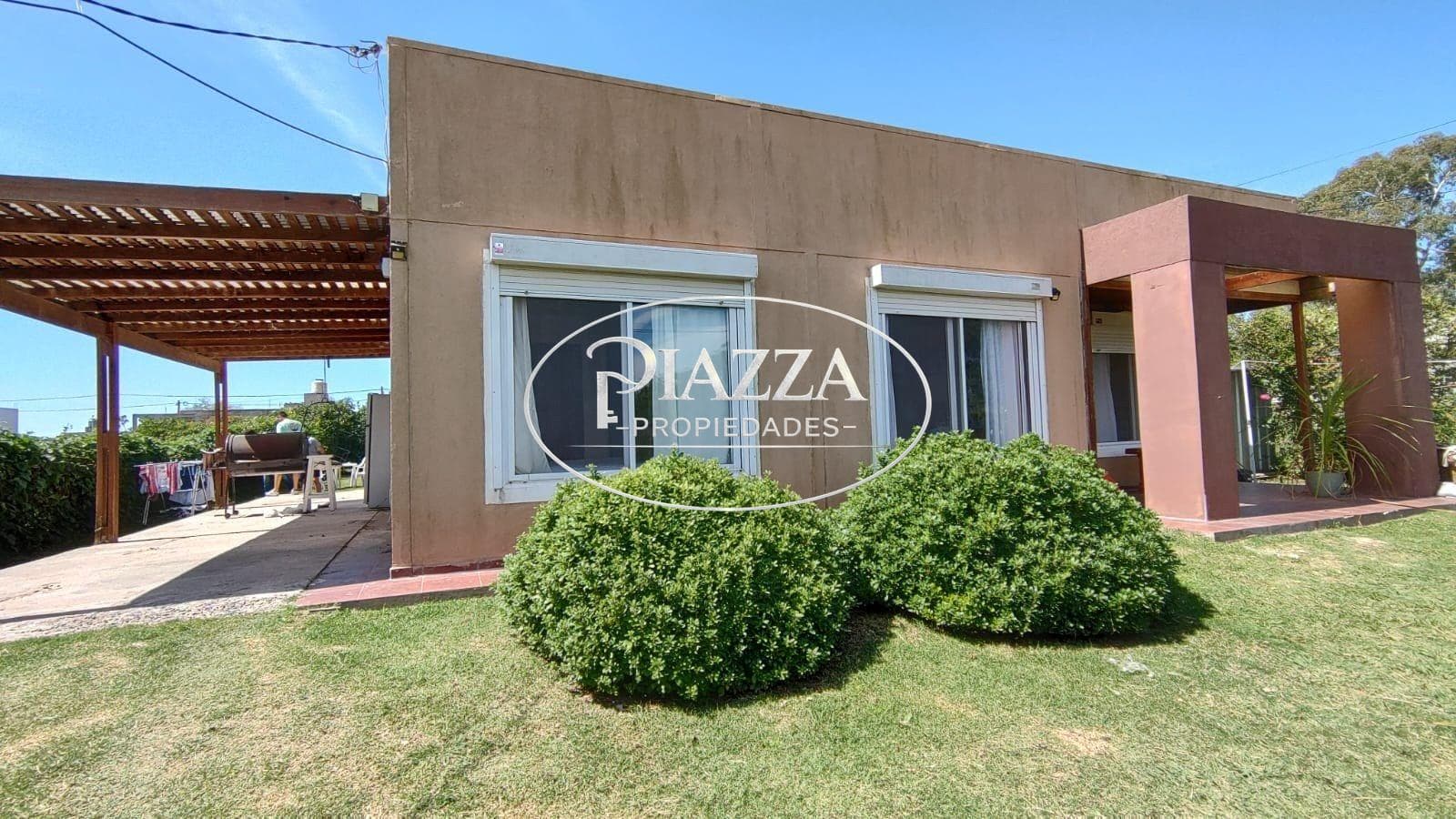 Casa 3 dormitorios en barrio cerrado Sicardi con pileta | Sin expensas