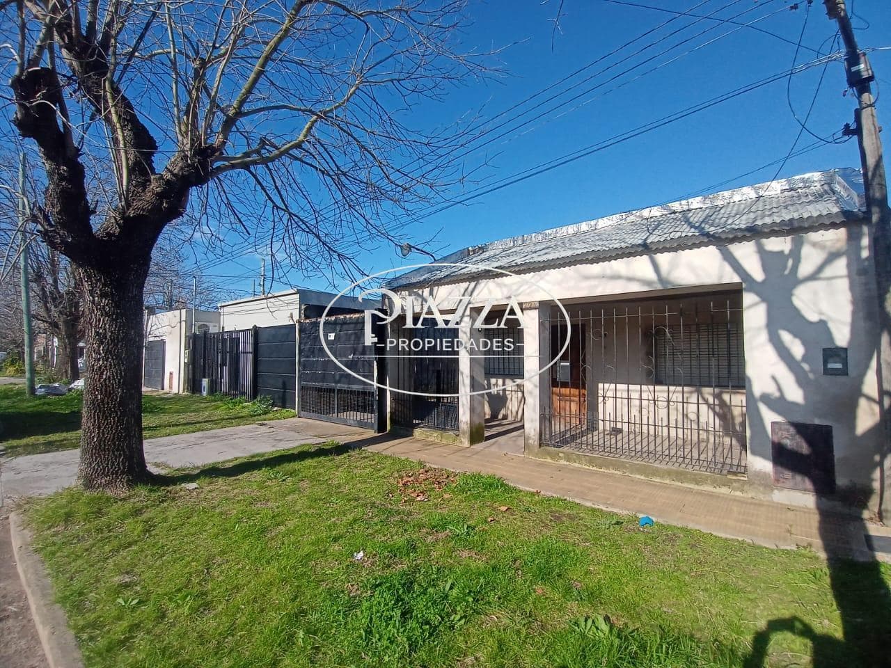 2-Bedroom House - Garage and Multipurpose Room - Los Hornos