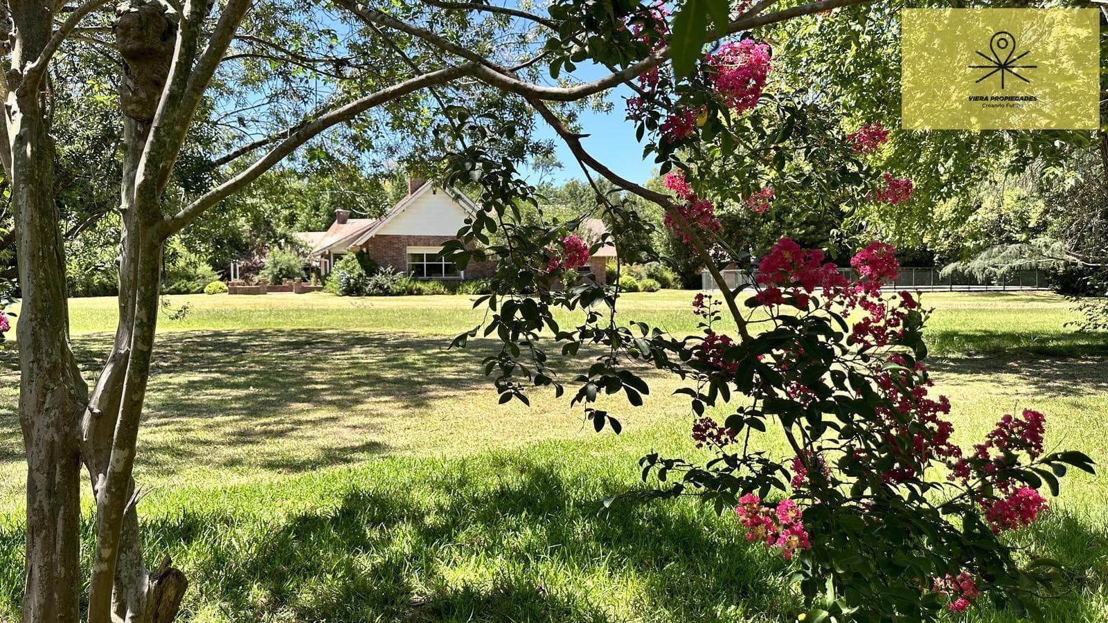 For Sale: Casa Quinta, double lot of 6,400 m² in Ingeniero Maschwitz.