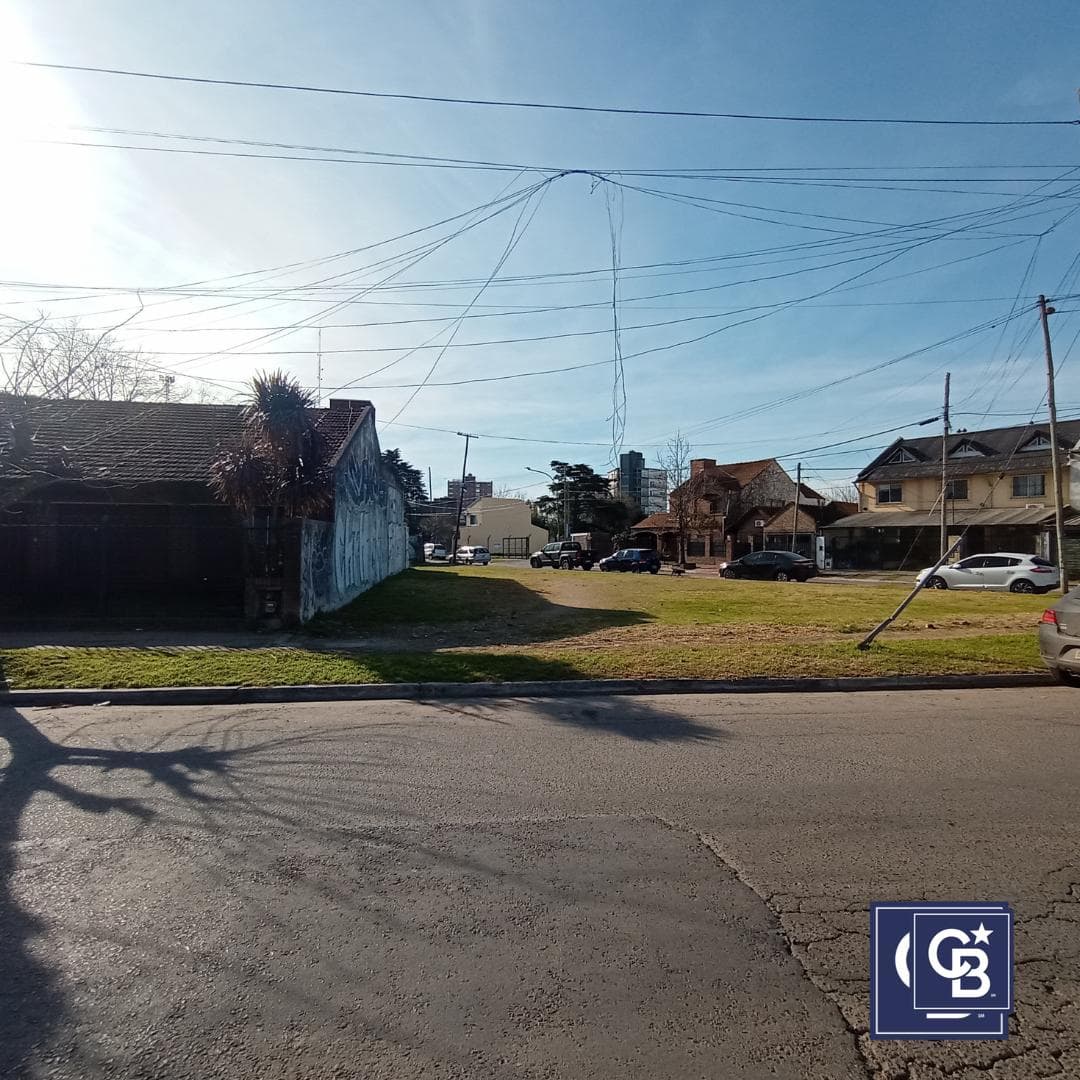 Commercial Lot for Sale for a 6-Story Development in Downtown Pilar
