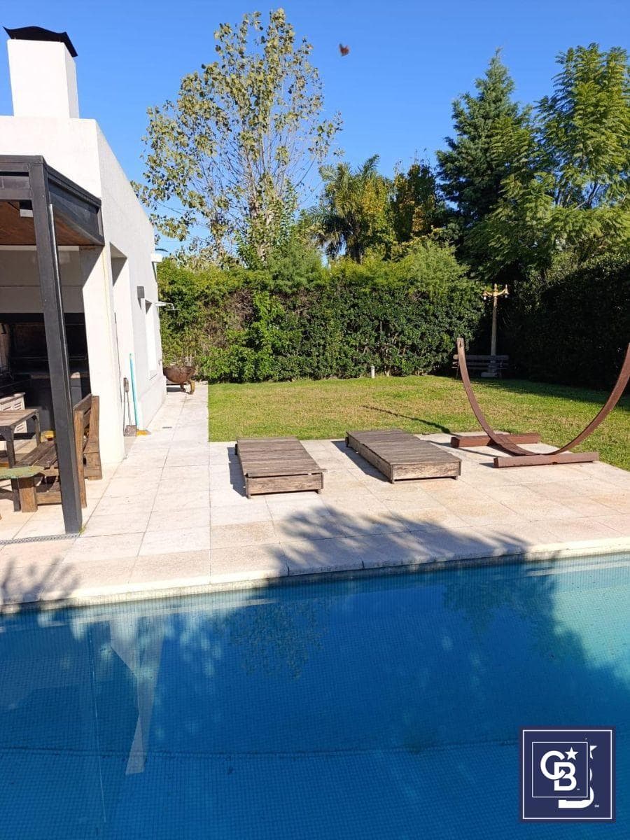 5-Bedroom House for Rent with a Pool in La Caballeriza, Pilar