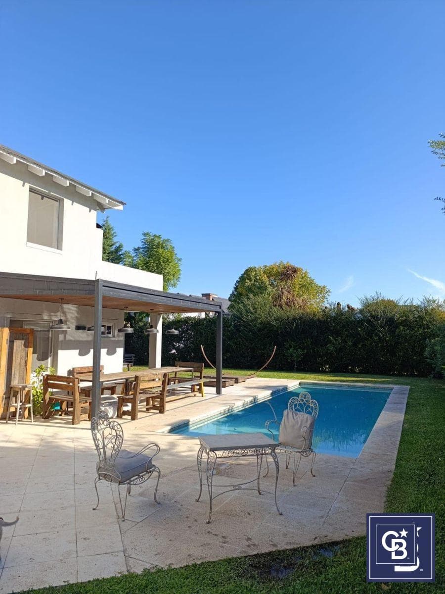 5-Bedroom House for Rent with a Pool in La Caballeriza, Pilar