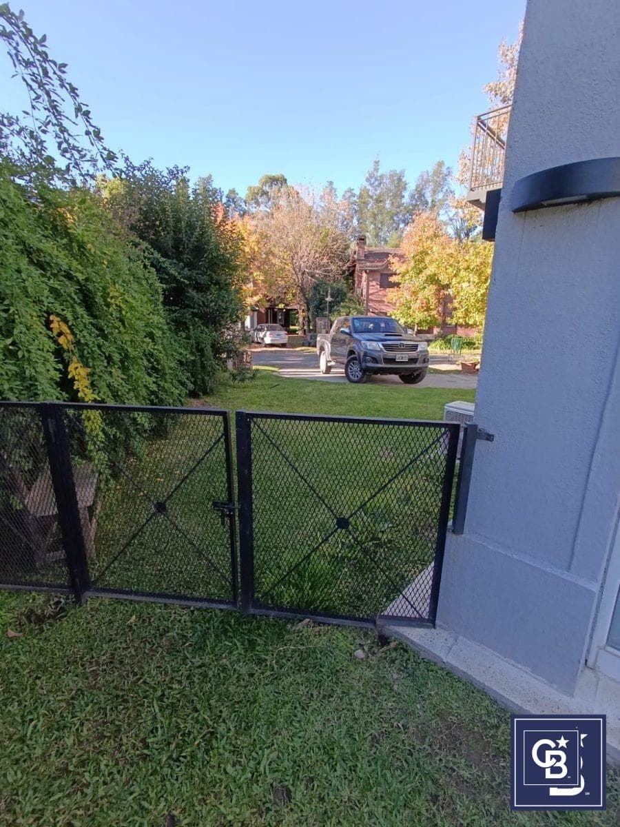 5-Bedroom House for Sale with a Pool in La Caballeriza, Pilar