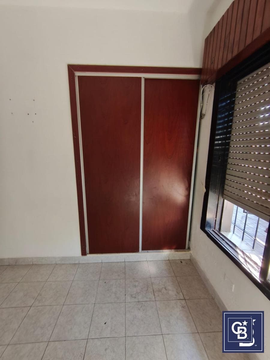 4-room house for sale, suitable for commercial use, in Downtown Pilar