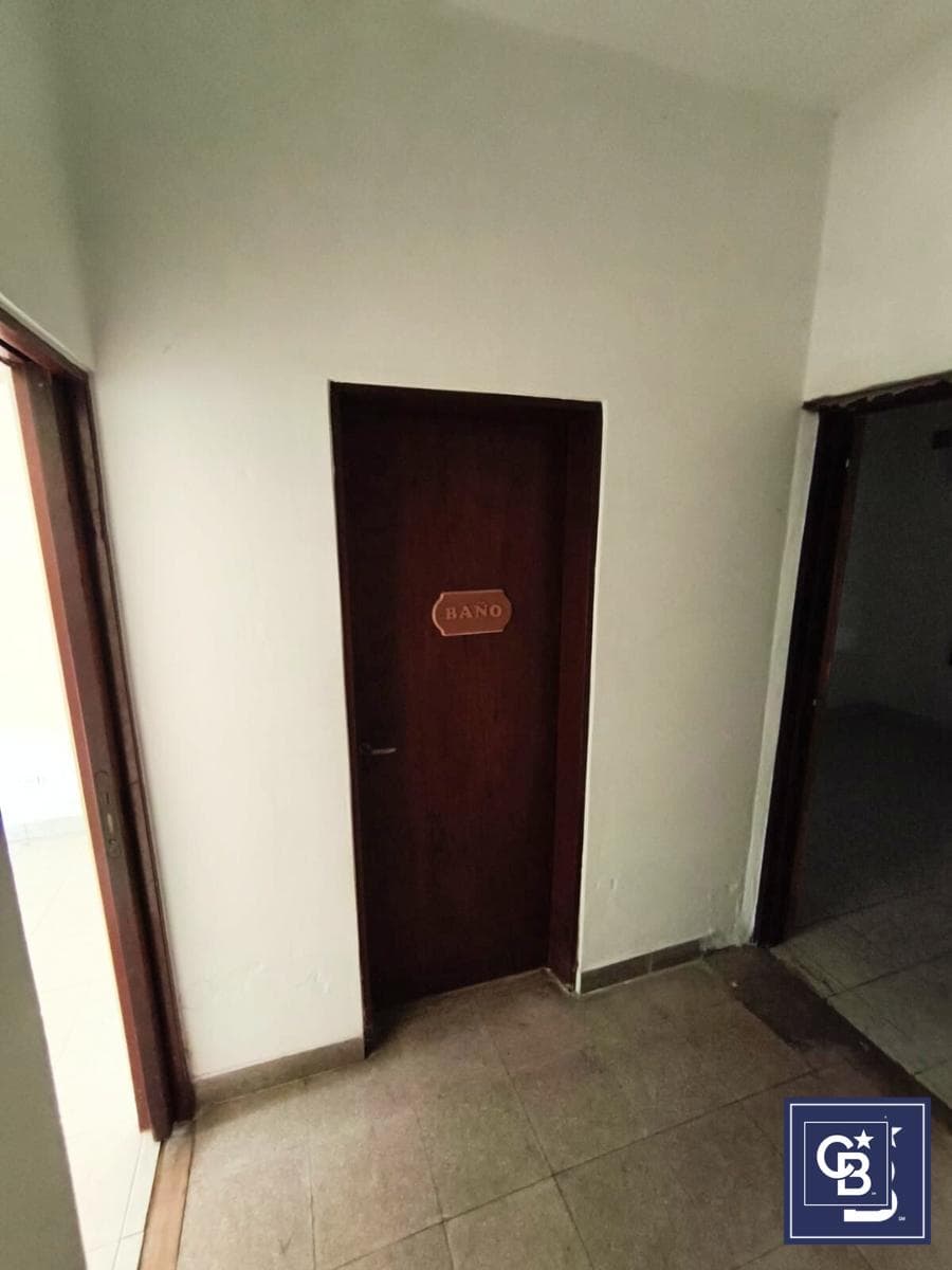 4-room house for sale, suitable for commercial use, in Downtown Pilar