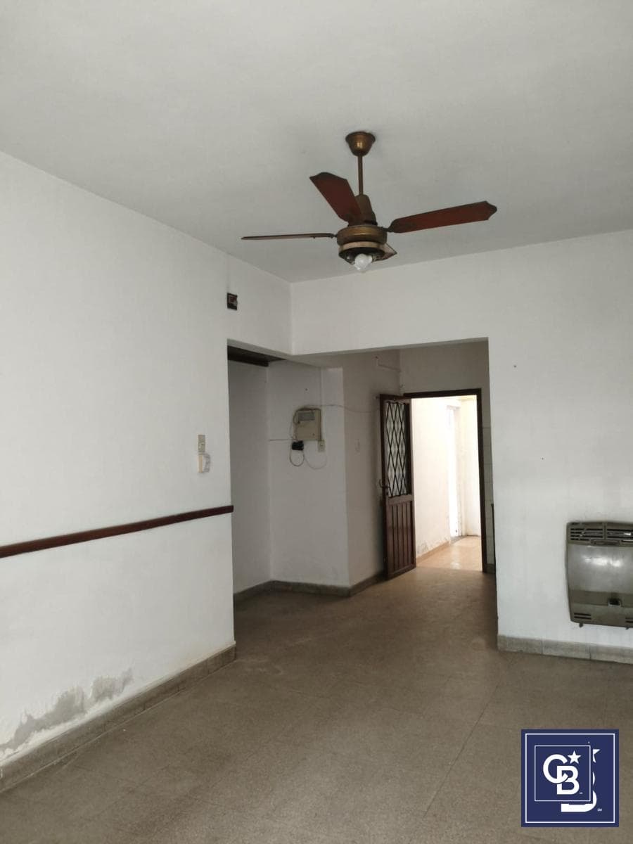 4-room house for sale, suitable for commercial use, in Downtown Pilar