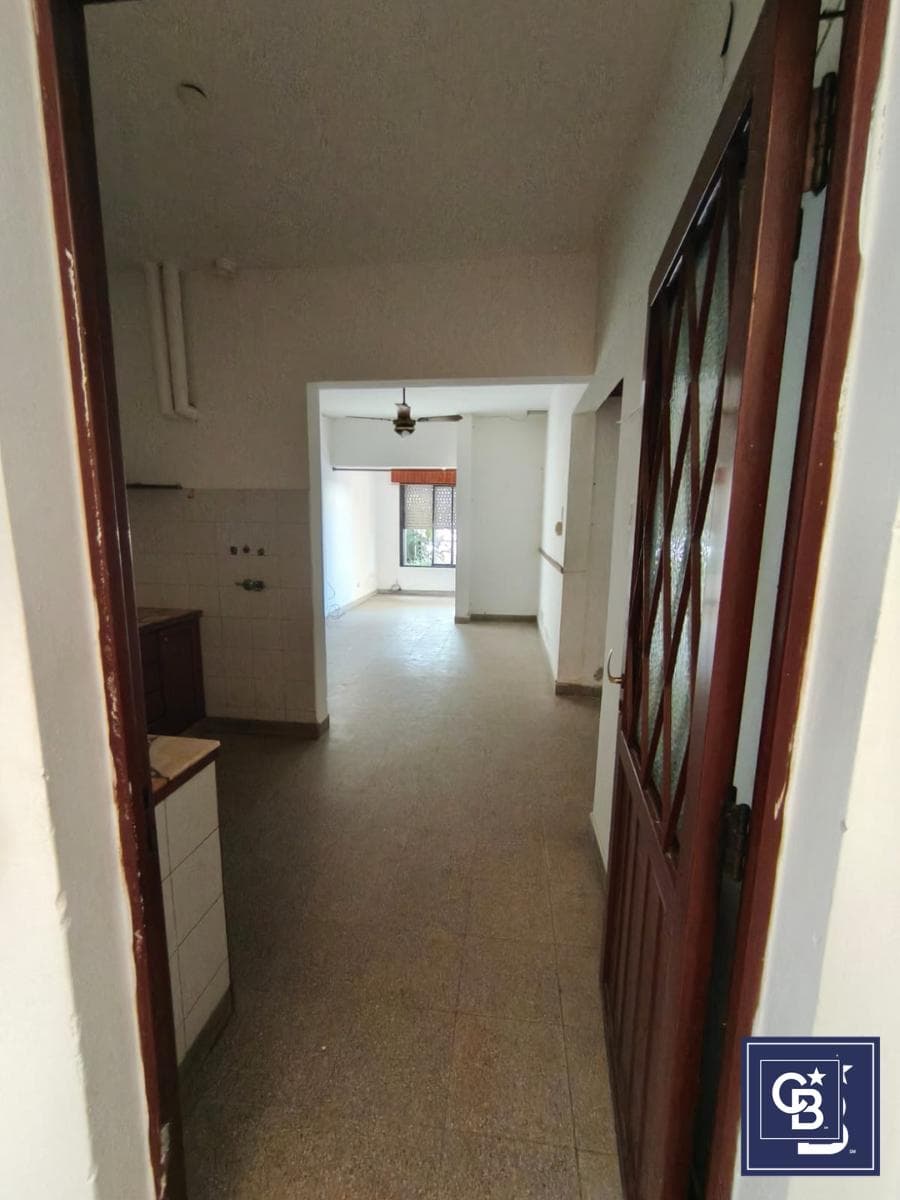 4-room house for sale, suitable for commercial use, in Downtown Pilar