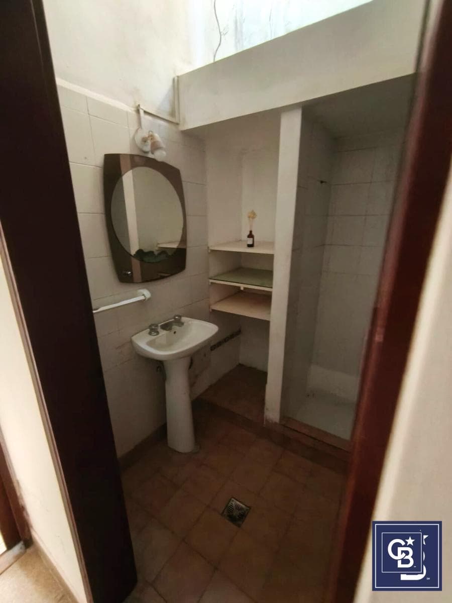 4-room house for sale, suitable for commercial use, in Downtown Pilar