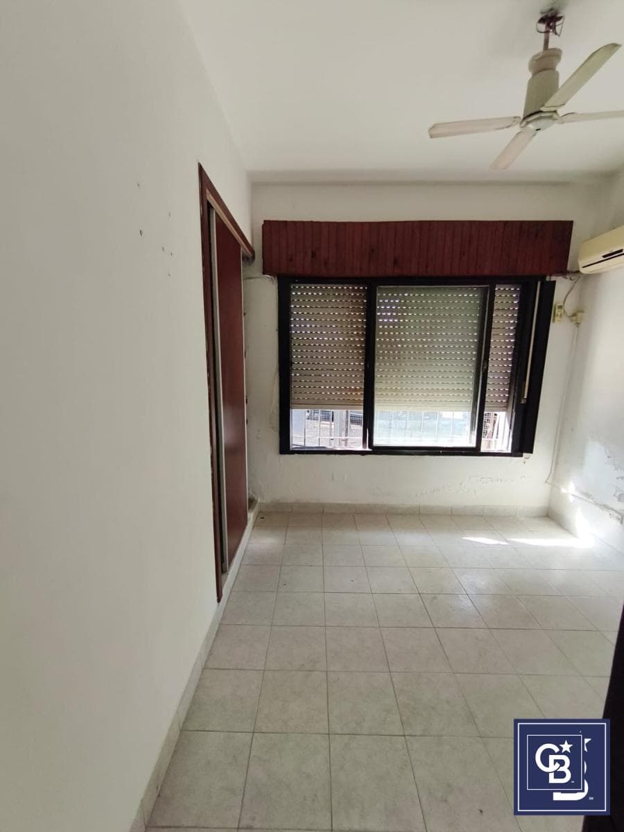 4-room house for sale, suitable for commercial use, in Downtown Pilar