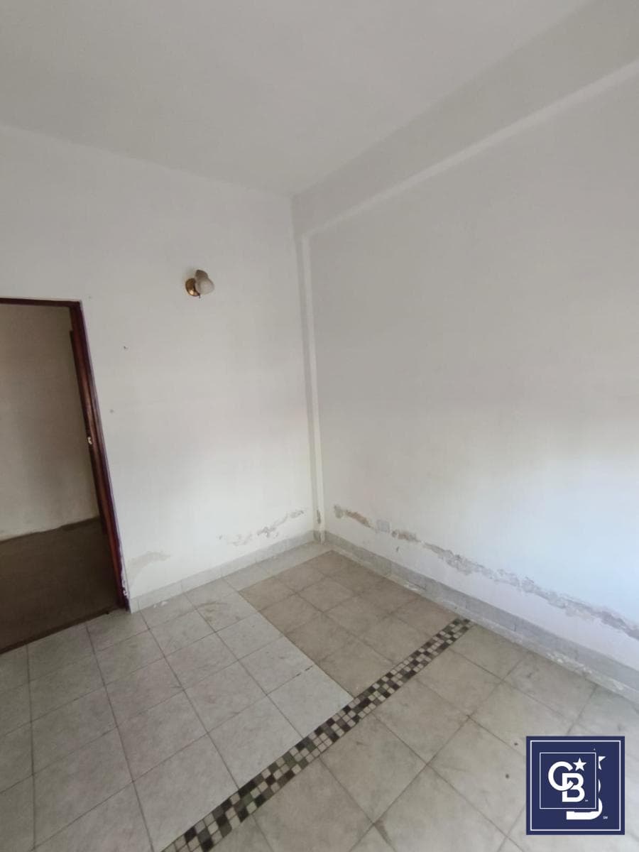 4-room house for sale, suitable for commercial use, in Downtown Pilar