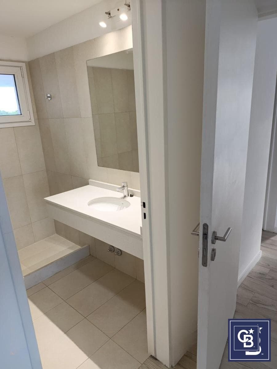 4-room apartment for rent with a balcony and barbecue in the Zug Caamaño Complex, Pilar