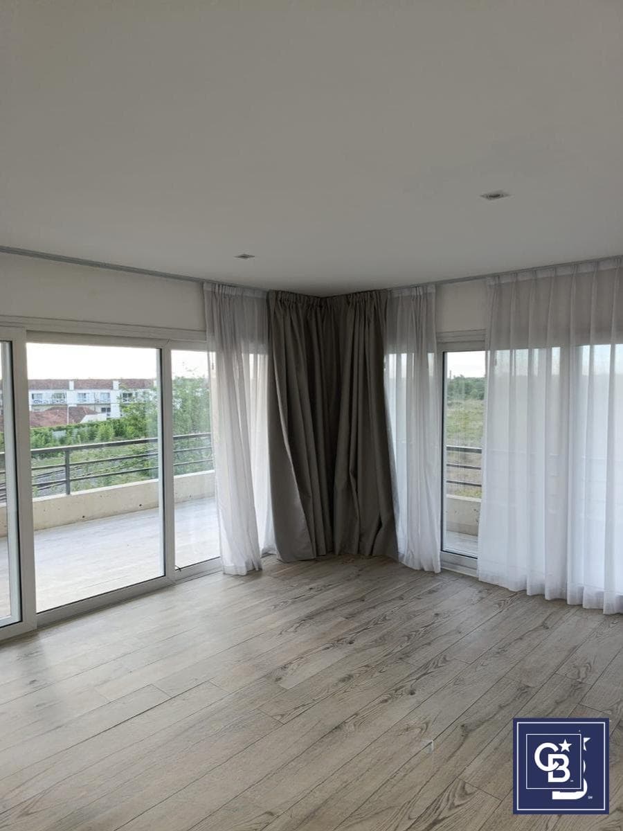 4-room apartment for rent with a balcony and barbecue in the Zug Caamaño Complex, Pilar