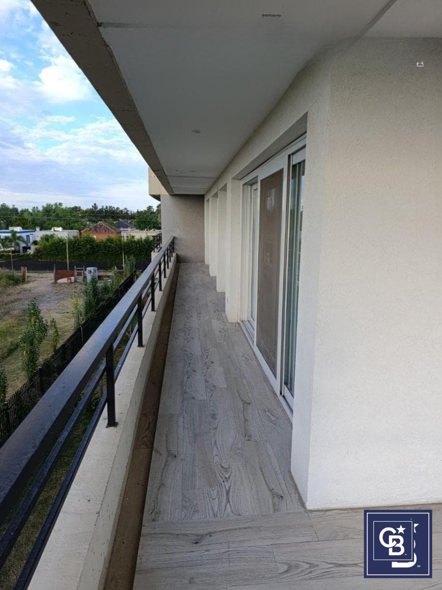 4-room apartment for rent with a balcony and barbecue in the Zug Caamaño Complex, Pilar