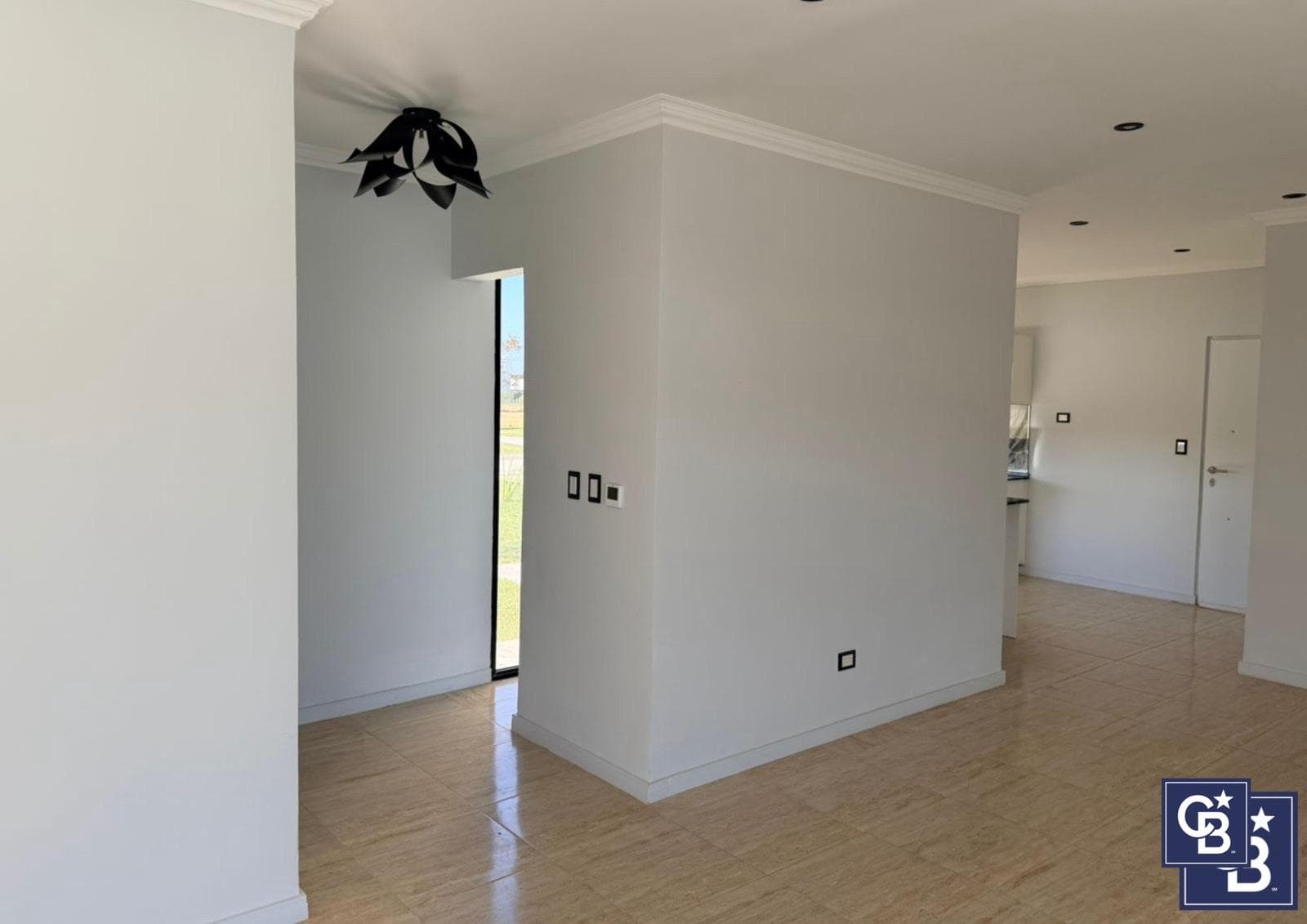 4-Bedroom House for Sale with Pool at Medal Country Club, Pilar