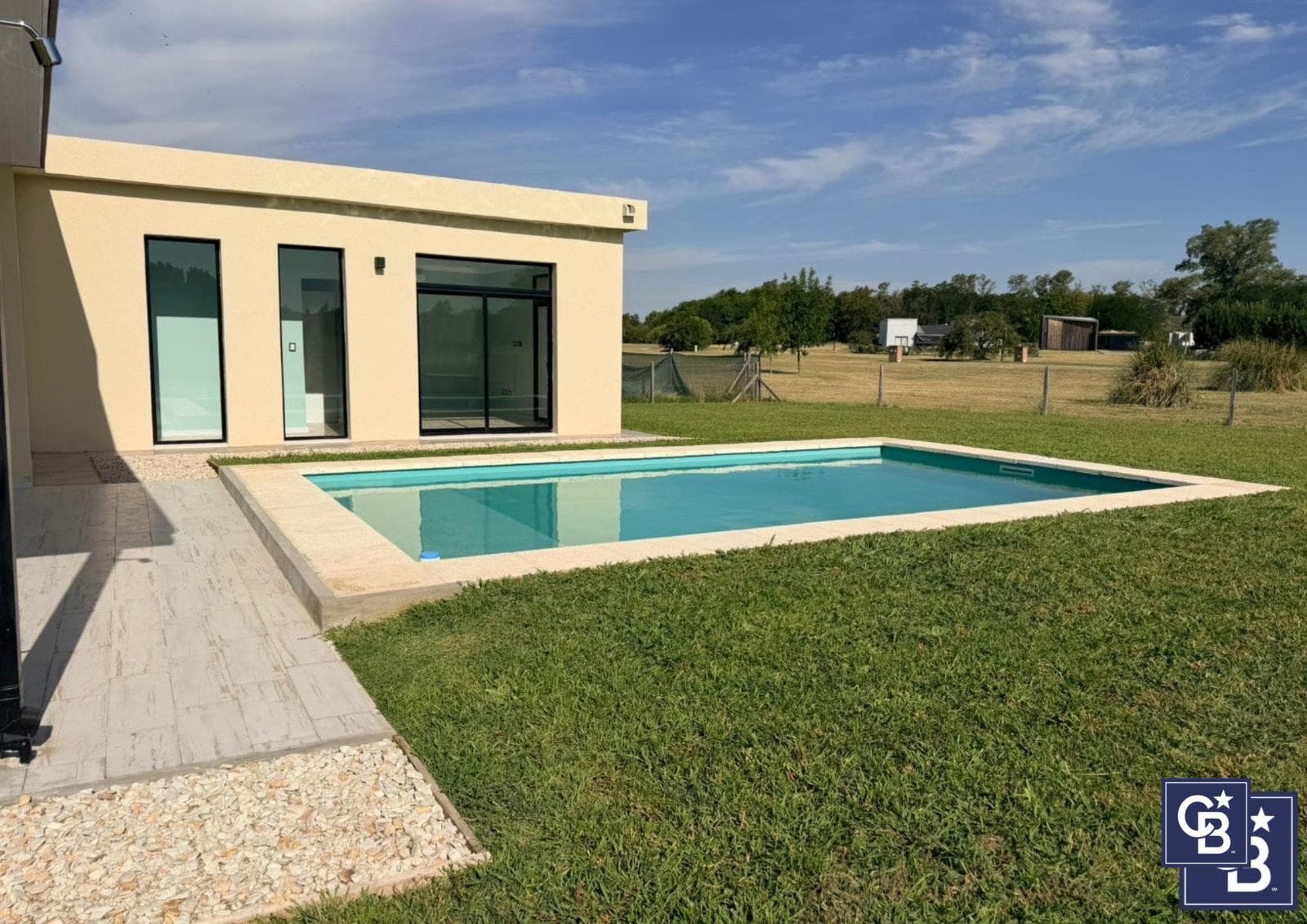 4-Bedroom House for Sale with Pool at Medal Country Club, Pilar