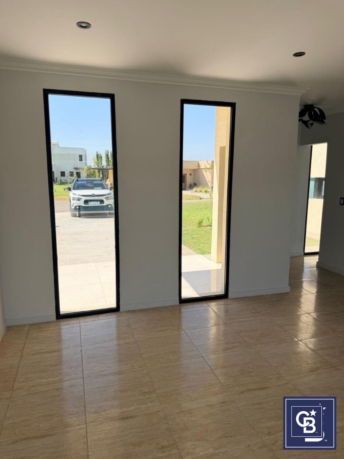 4-Bedroom House for Sale with Pool at Medal Country Club, Pilar