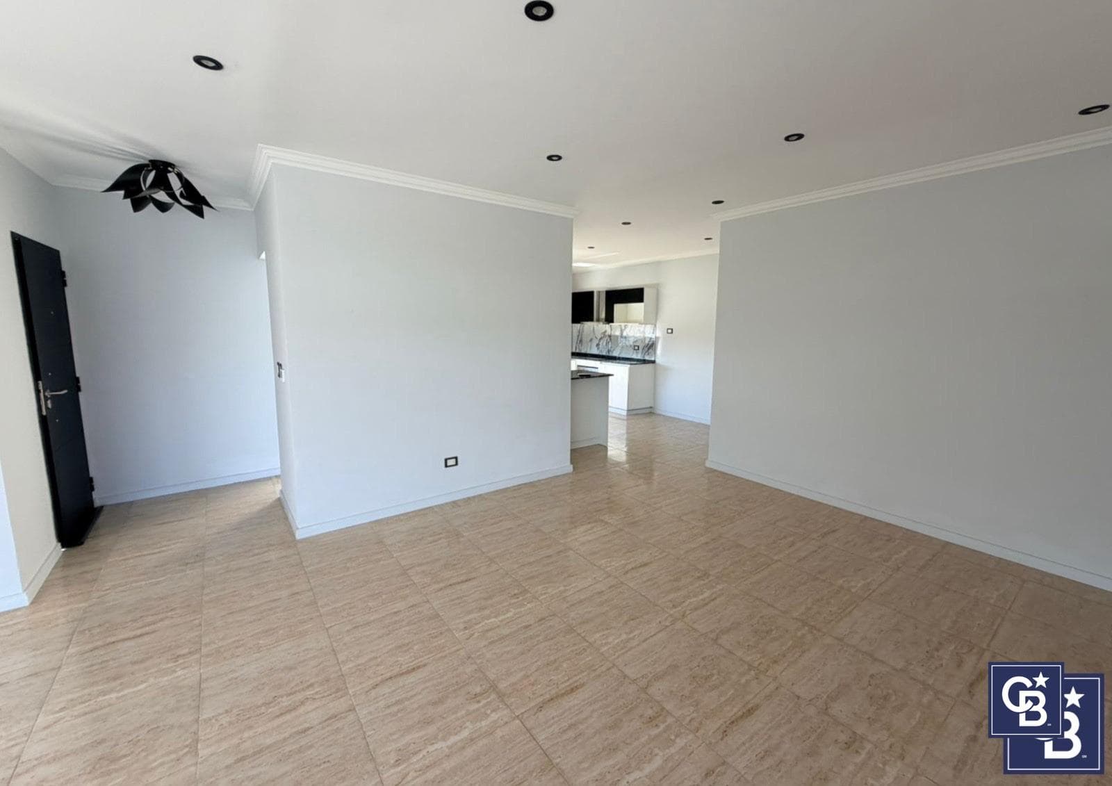 4-Bedroom House for Sale with Pool at Medal Country Club, Pilar