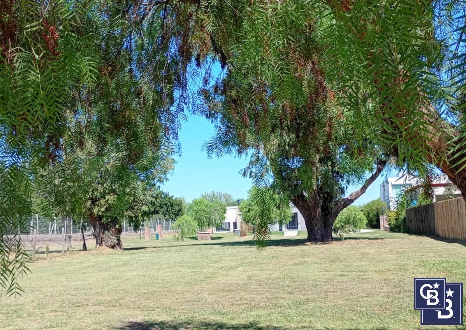 591 m² Lot for Sale on a Cul-de-Sac with Direct Financing in Santa Emilia, Pilar del Este