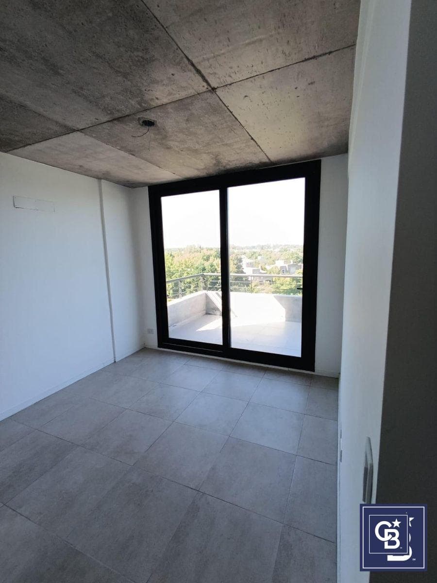 2-Room Apartment for Sale in the Zug Verdi Complex, Pilar