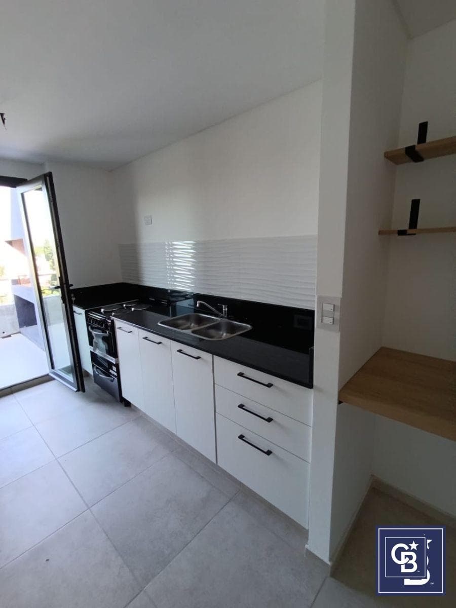 2-Room Apartment for Sale in the Zug Verdi Complex, Pilar