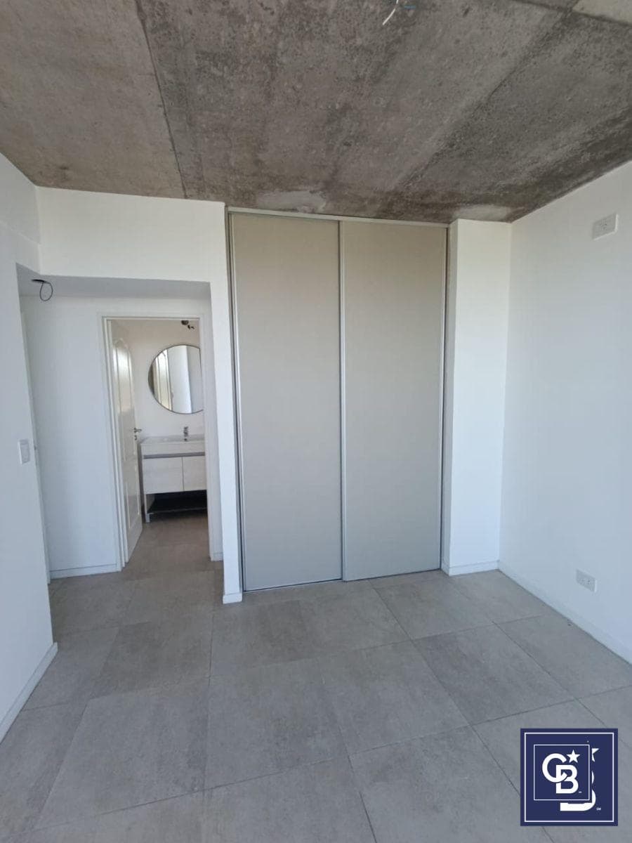 2-Room Apartment for Sale in the Zug Verdi Complex, Pilar