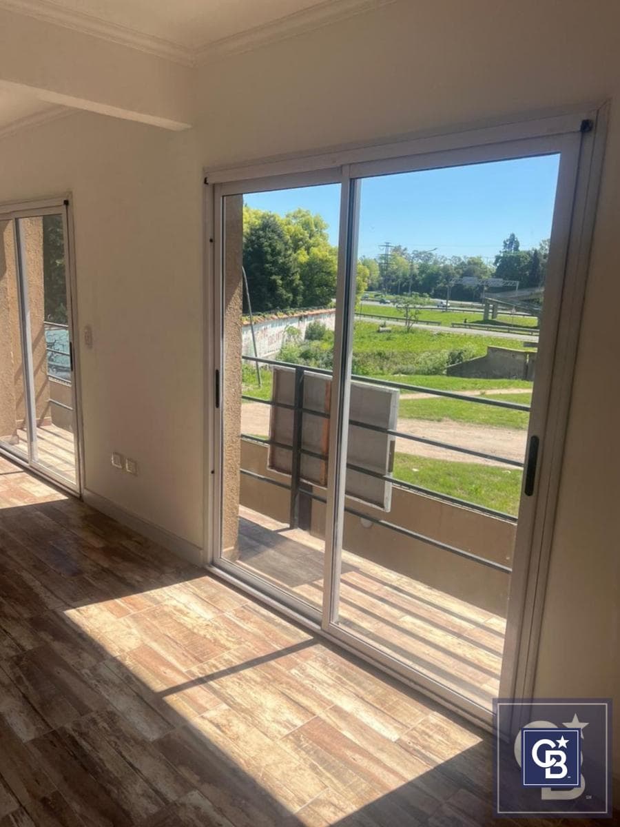 3-room apartment for sale with a balcony facing the Panamericana Ramal Pilar, Downtown Pilar