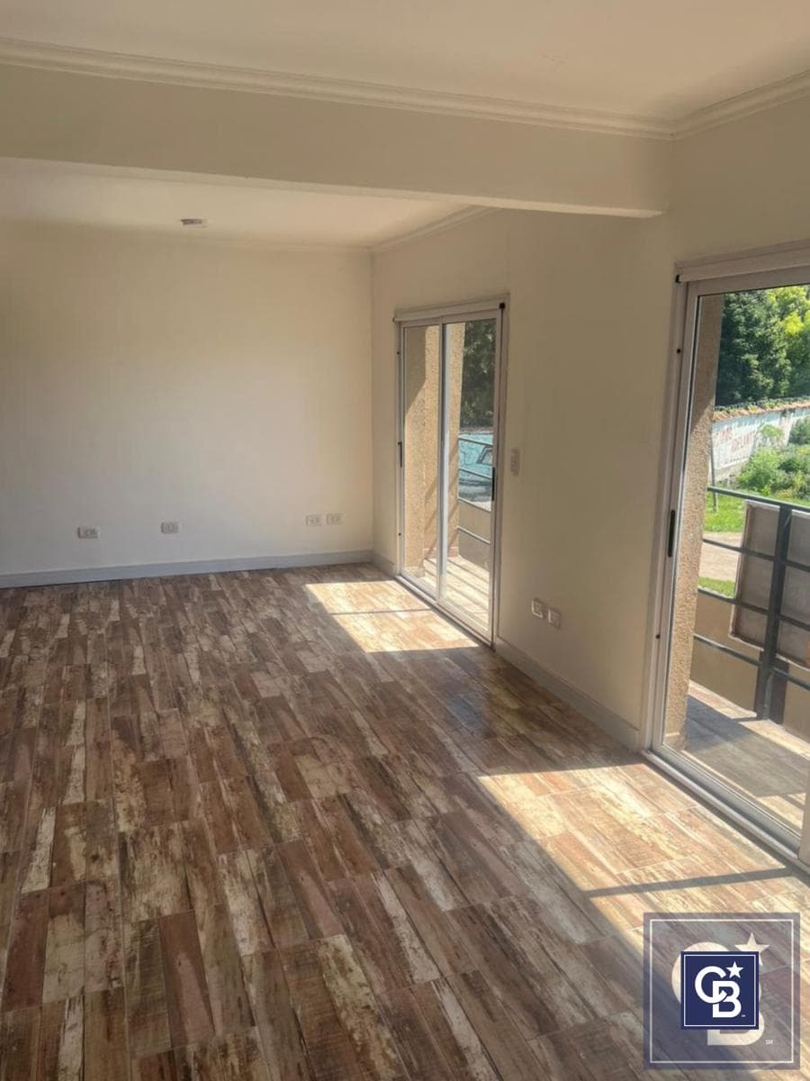 3-room apartment for sale with a balcony facing the Panamericana Ramal Pilar, Downtown Pilar