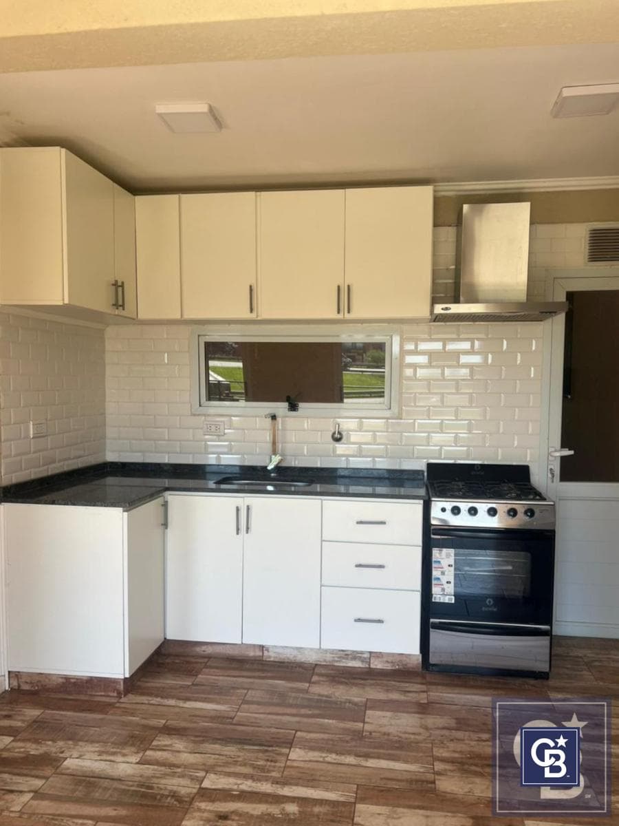 3-room apartment for sale with a balcony facing the Panamericana Ramal Pilar, Downtown Pilar