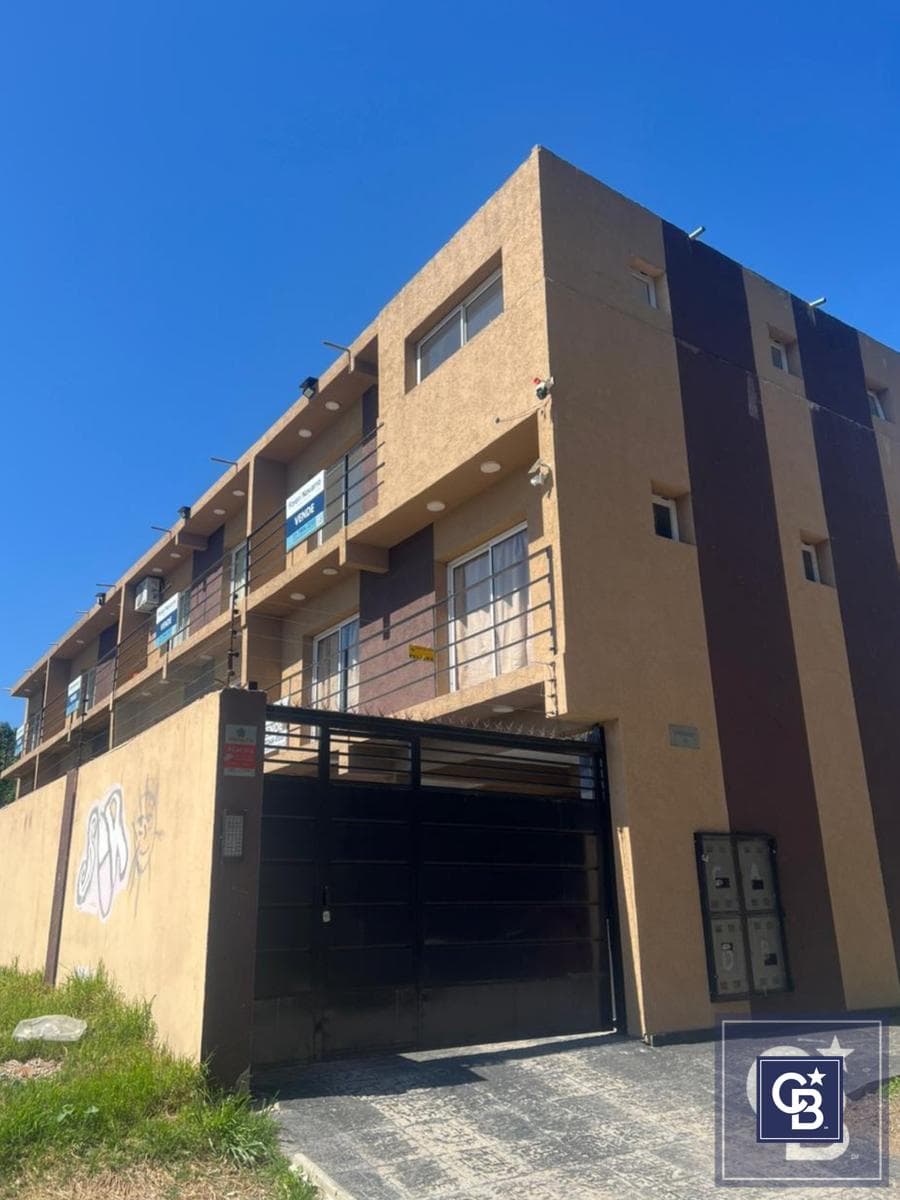 3-room apartment for sale with a balcony facing the Panamericana Ramal Pilar, Downtown Pilar