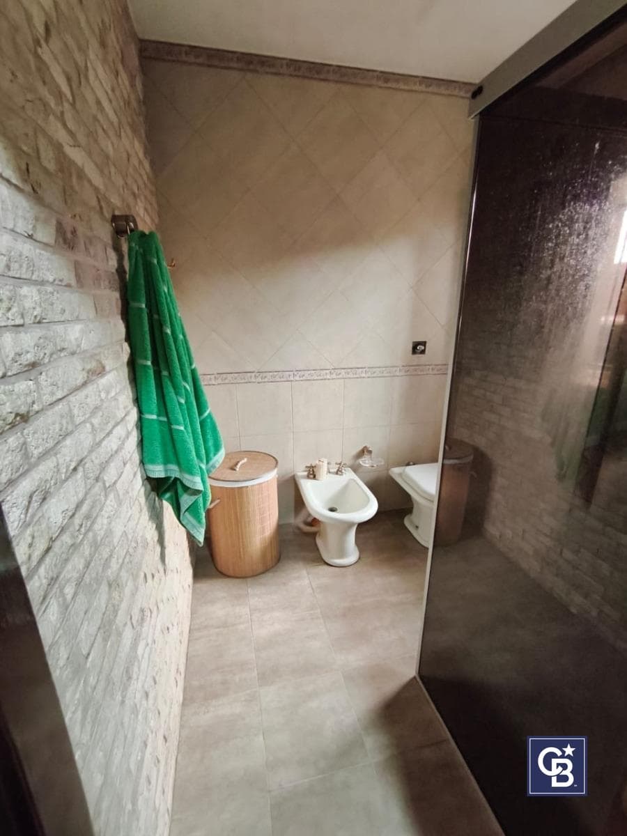 4-Room House for Sale, Eligible for Financing, in Pilar, Champagnat Area