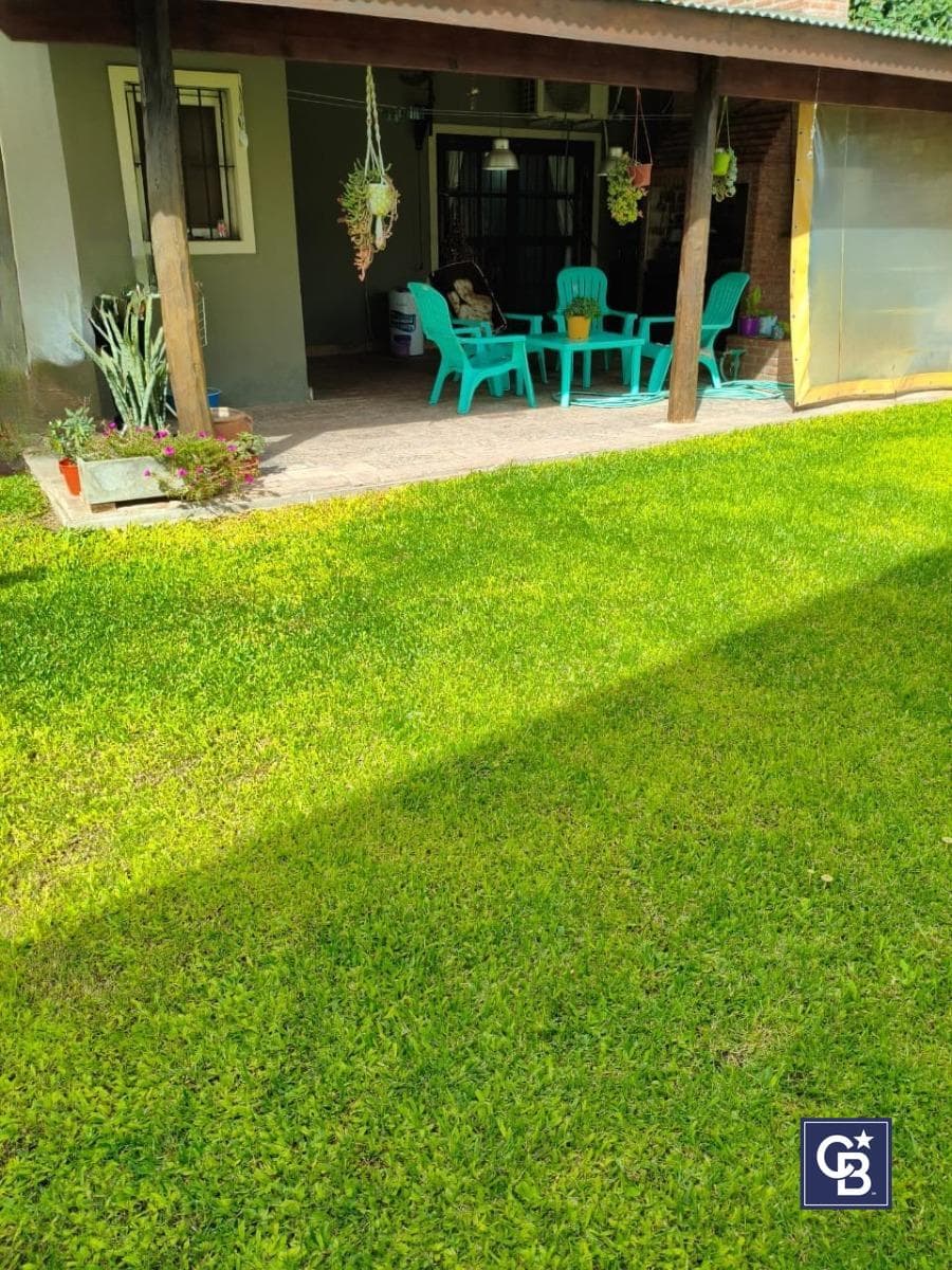 4-Room House for Sale, Eligible for Financing, in Pilar, Champagnat Area
