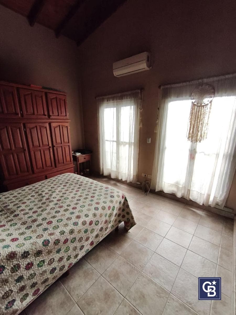 4-Room House for Sale, Eligible for Financing, in Pilar, Champagnat Area