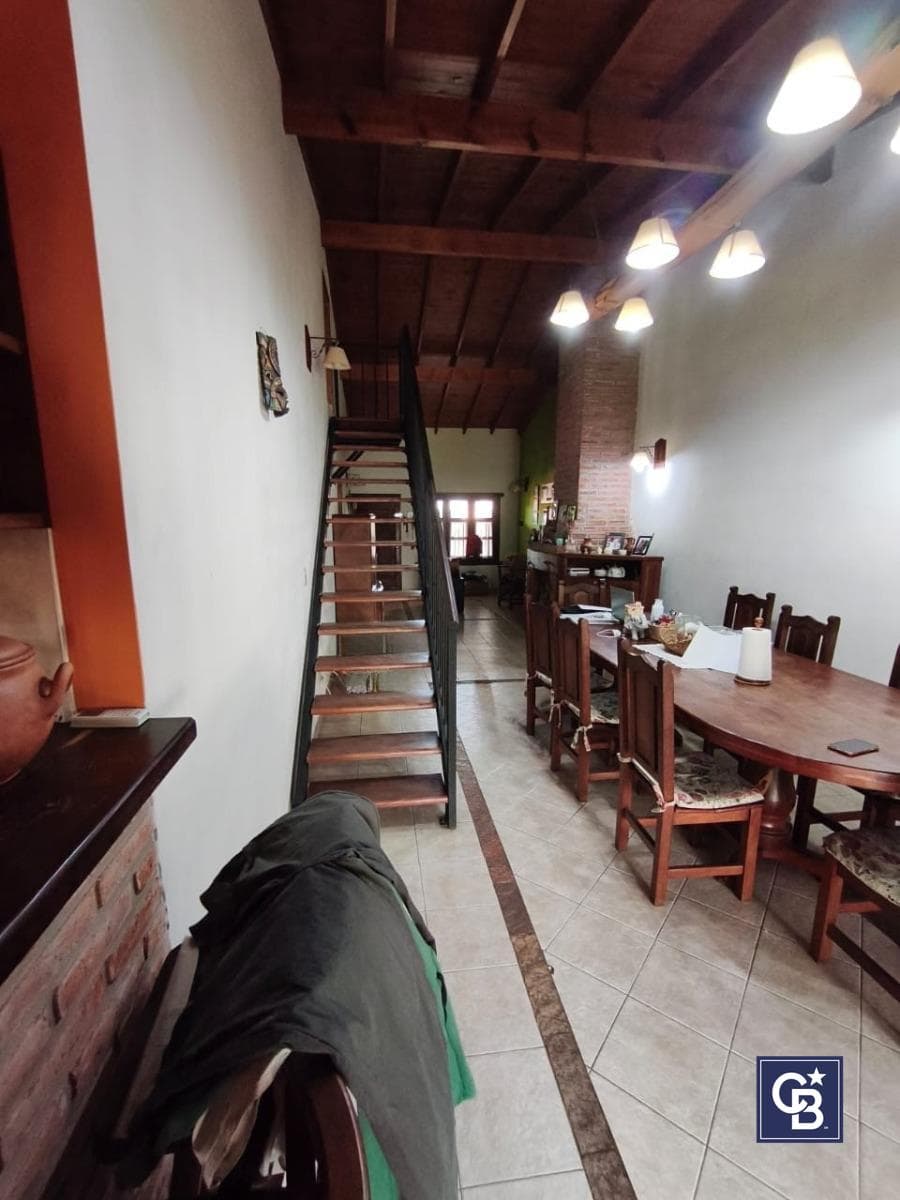 4-Room House for Sale, Eligible for Financing, in Pilar, Champagnat Area
