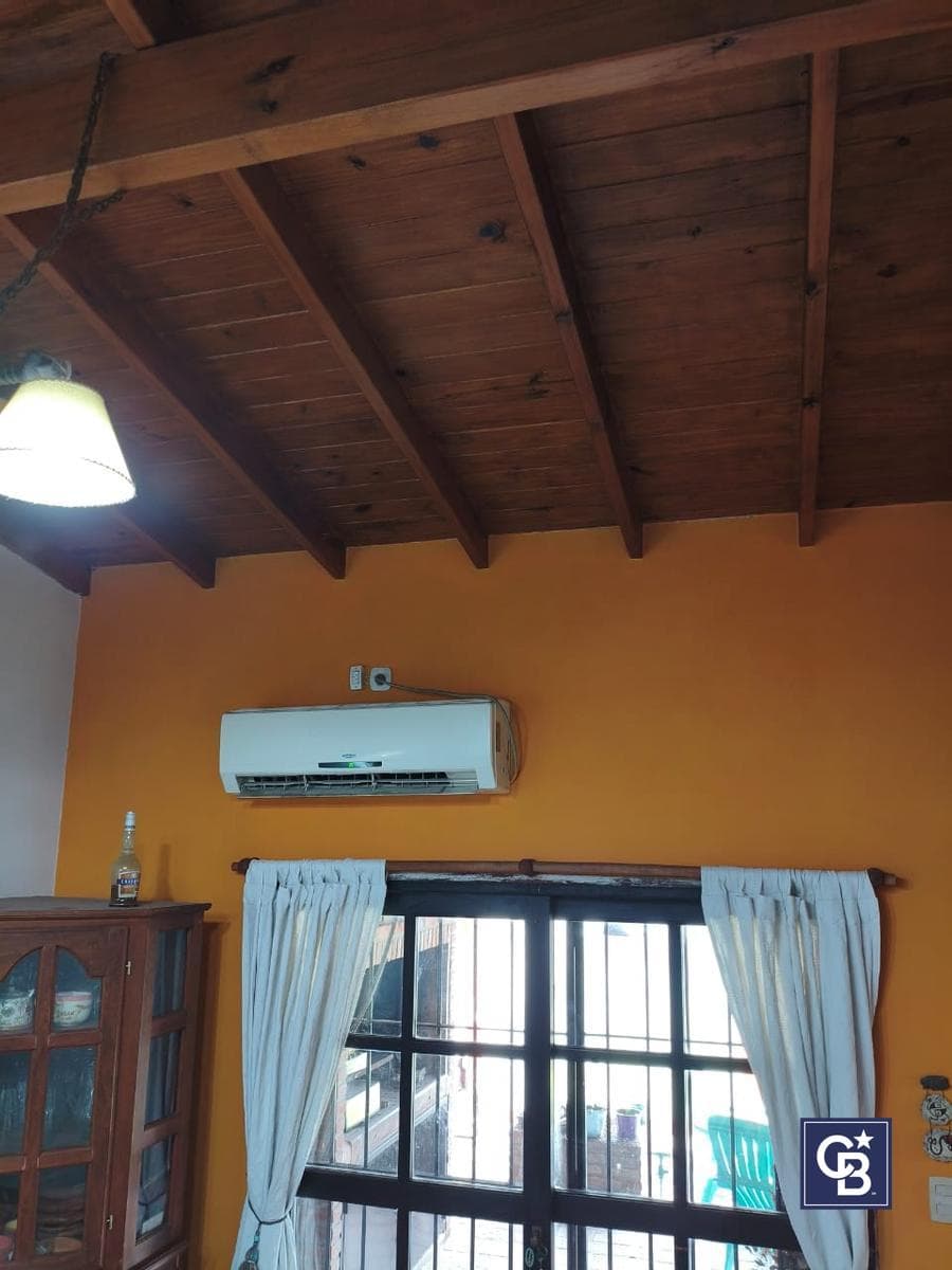 4-Room House for Sale, Eligible for Financing, in Pilar, Champagnat Area
