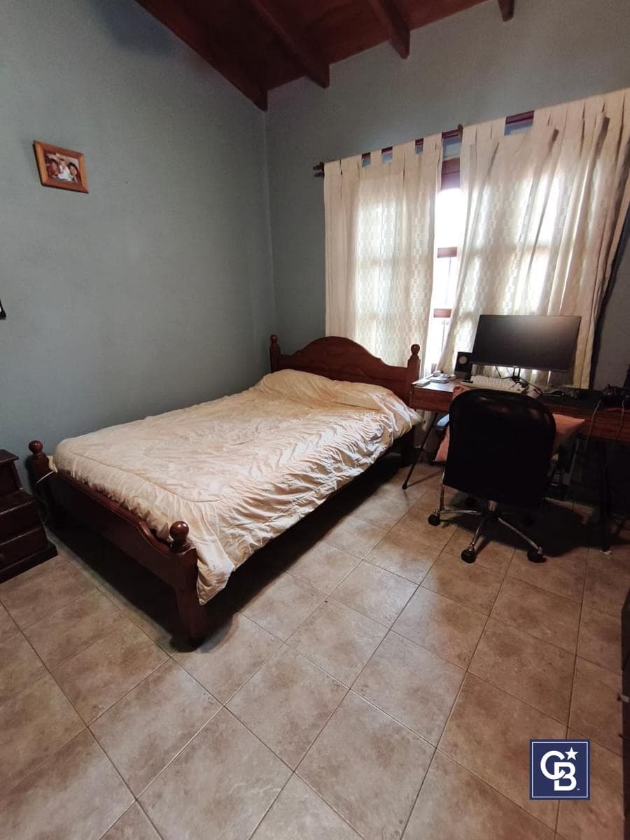 4-Room House for Sale, Eligible for Financing, in Pilar, Champagnat Area