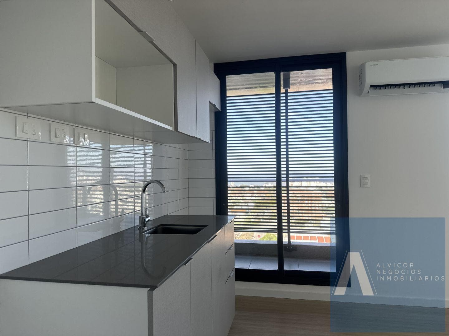 2-Bedroom Apartments with Garage for Sale with Rental Income, Malvín AP7187553