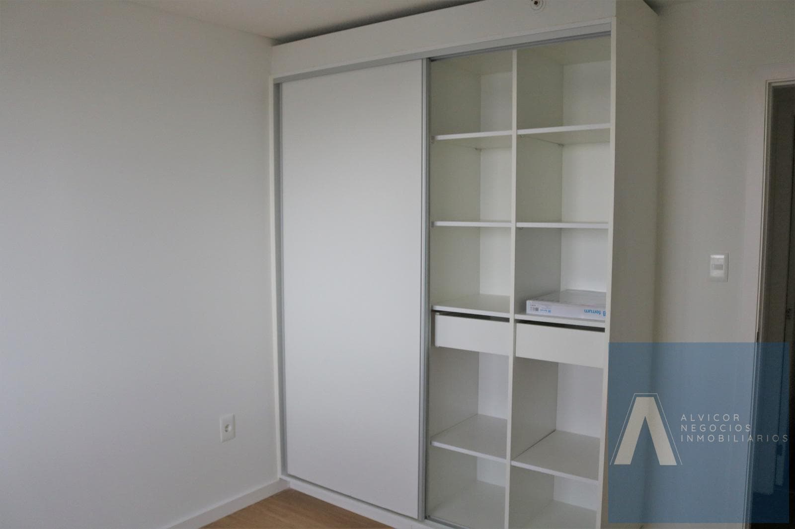2-Bedroom Apartment for Rent, with Garage, Barrio Sur AAP7795929