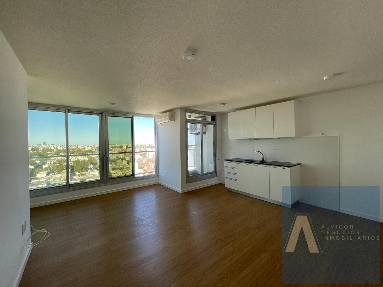 2-Bedroom Apartment for Rent, with Garage, Barrio Sur AAP7795929