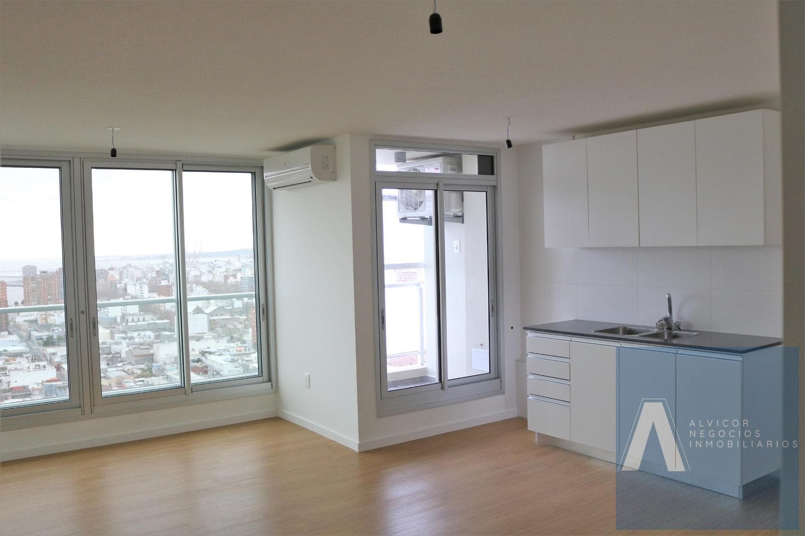 2-Bedroom Apartment for Rent, with Garage, Barrio Sur AAP7795929