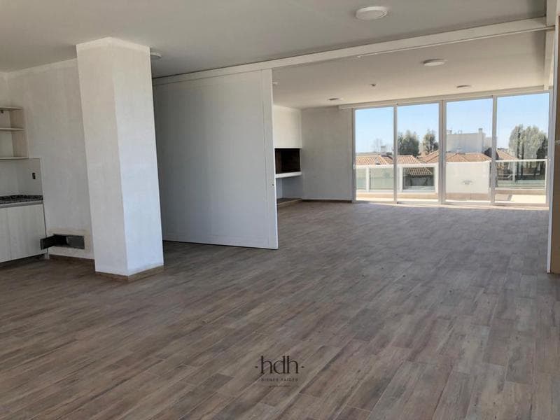 Luxury Apartment for Rent (University City)