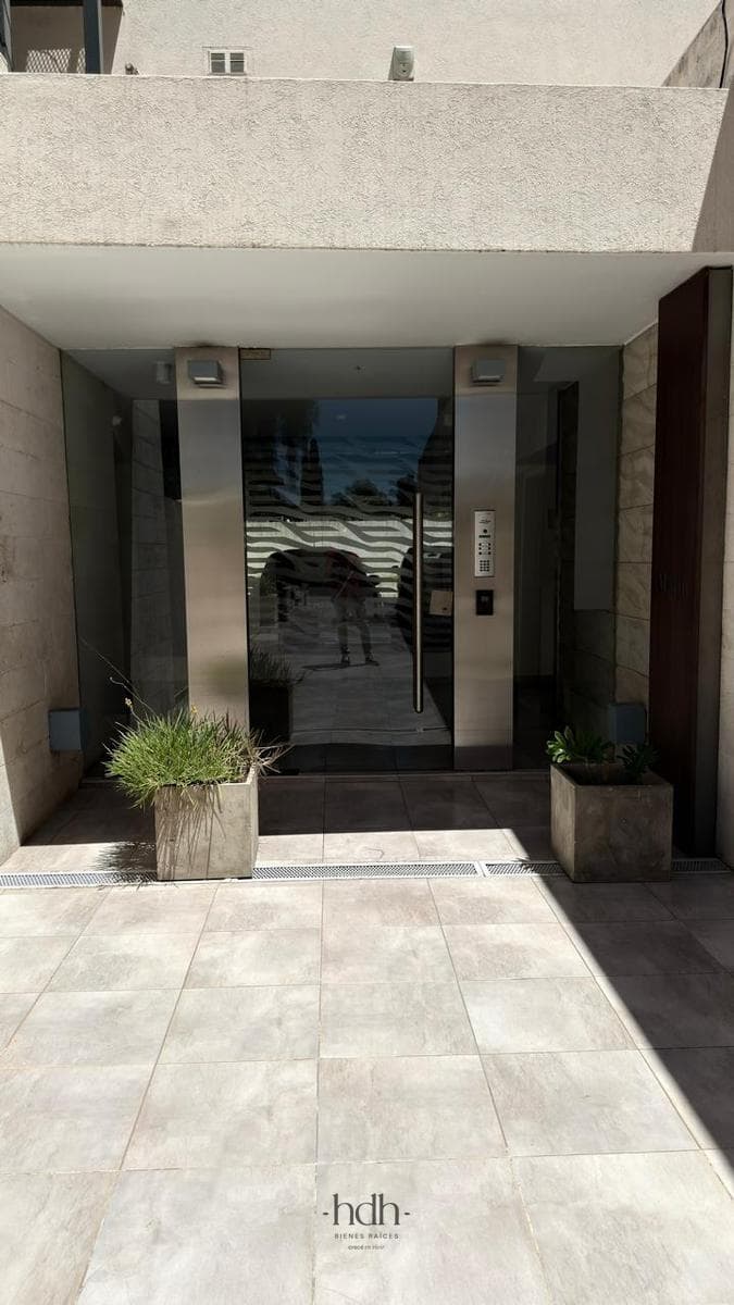 For Sale: Capri Jockey Club Complex—3 bedrooms, 3 bathrooms, semi-floor, pool, garage