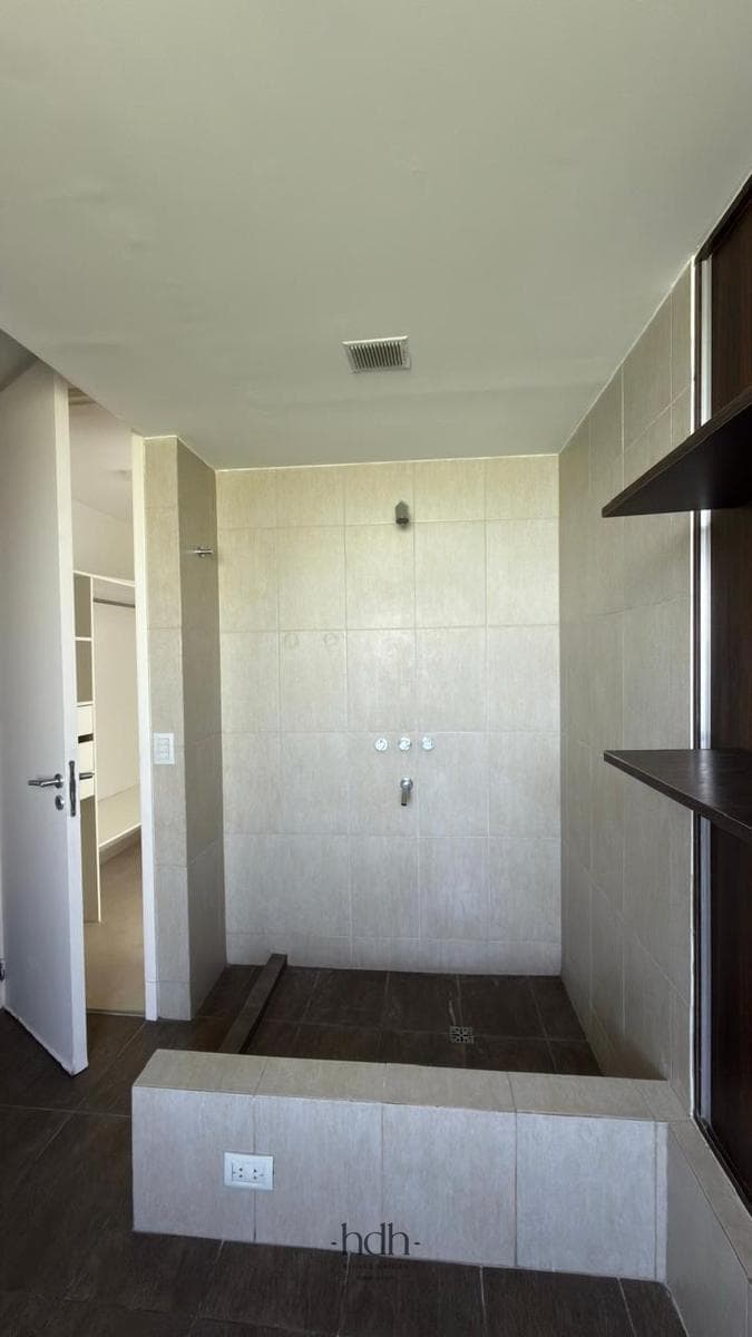 For Sale: Capri Jockey Club Complex—3 bedrooms, 3 bathrooms, semi-floor, pool, garage