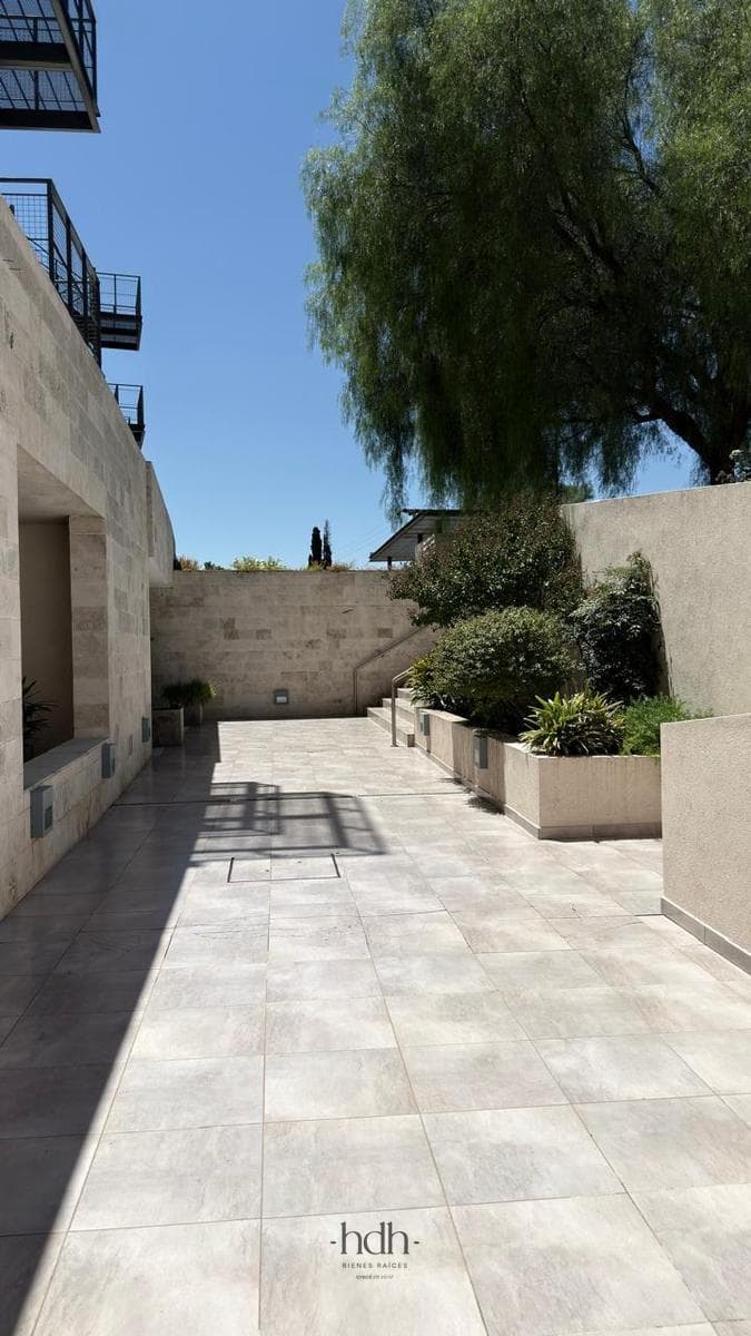 For Sale: Capri Jockey Club Complex—3 bedrooms, 3 bathrooms, semi-floor, pool, garage