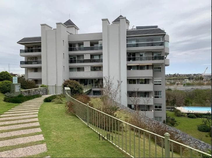 Apartment for Sale at CHATEAU VILLAGE: 3 Bedrooms, 3 Bathrooms with Amenities